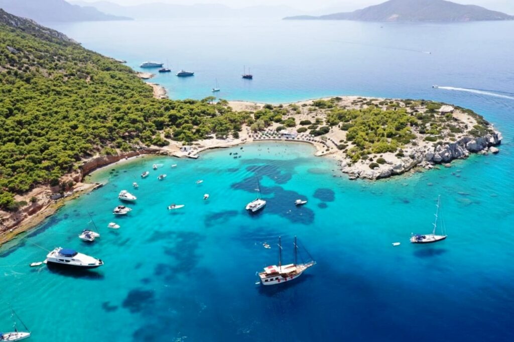 Moni Eginas beach00